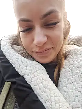 Snapshot of Keli_Jessi chatting on 03-04-25, 01:17 Keli Jessi online show from 03-04-25, 01:17