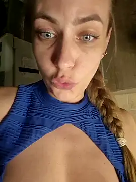 Snapshot of Keli_Jessi chatting on 04-24-26, 08:11 Keli Jessi online show from 04-24-26, 08:11