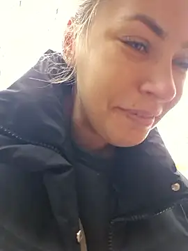 Snapshot of Keli_Jessi chatting on 10-09-25, 12:17 Keli Jessi online show from 10-09-25, 12:17