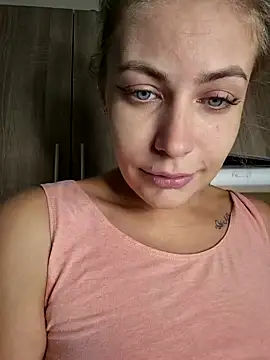 Snapshot of Keli_Jessi chatting on 10-19-25, 06:21 Keli Jessi online show from 10-19-25, 06:21