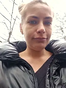 Snapshot of Keli_Jessi chatting on 03-18-26, 01:02 Keli Jessi online show from 03-18-26, 01:02
