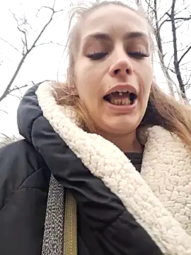 Snapshot of Keli_Jessi chatting on 03-03-25, 01:45 Keli Jessi online show from 03-03-25, 01:45