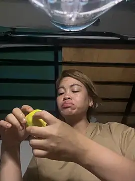 Snapshot of pinay4uwithagoodheart chatting on 09-27-25, 09:48 pinay4uwithagoodheart online show from 09-27-25, 09:48