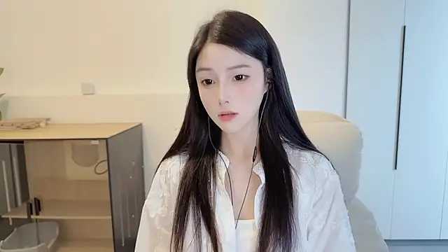 Snapshot of HaagenDazs_ chatting on 06-21-26, 03:34 HaagenDazs online show from 06-21-26, 03:34