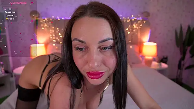 KristiiMax online show from 11-01-25, 03:39