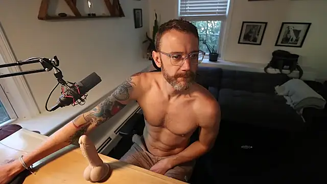 BradBronton online show from 05-07-26, 08:56