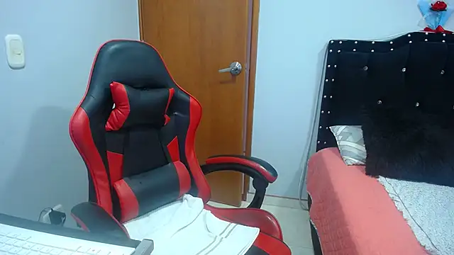 Ursulawhite69 online show from 02-18-26, 04:47