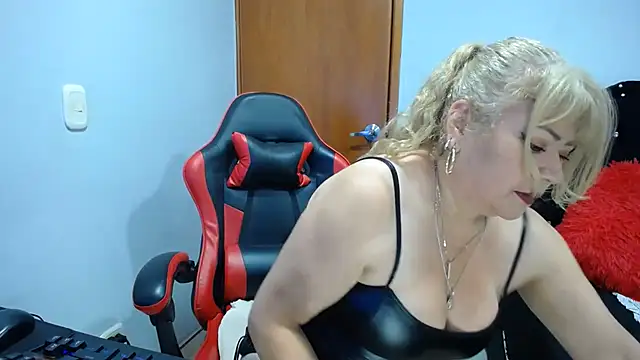 Ursulawhite69 online show from 06-21-26, 01:00