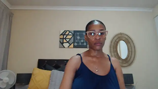 Snapshot of Creamyass22 chatting on 11-18-25, 05:38 Creamyass22 online show from 11-18-25, 05:38