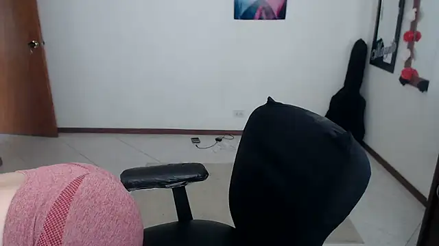 charlottezoe15 online show from 02-25-26, 06:41