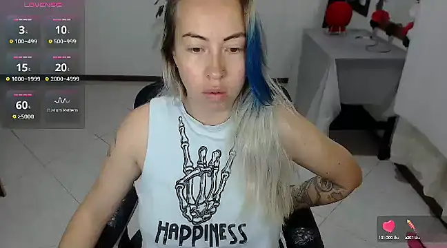 charlottezoe15 online show from 03-19-25, 08:55