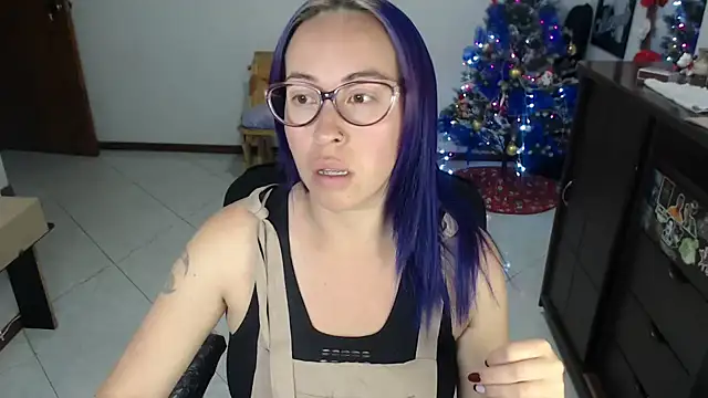 charlottezoe15 online show from 11-16-25, 11:30