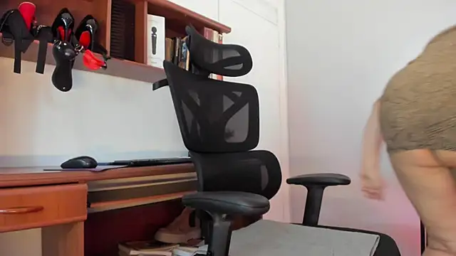 Susaan Miilf online show from 10-01-25, 09:18