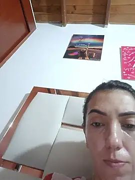 LunaZambrano online show from 05-20-26, 04:20