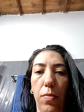 Snapshot of LunaZambrano chatting on 03-13-25, 03:39 LunaZambrano online show from 03-13-25, 03:39