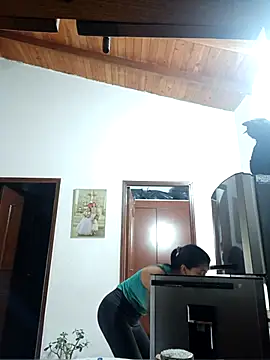 LunaZambrano online show from 02-19-26, 02:47