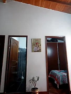LunaZambrano online show from 05-01-26, 03:06