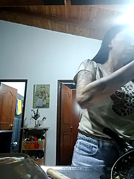 LunaZambrano online show from 01-17-26, 03:43