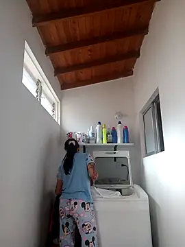 LunaZambrano online show from 03-18-26, 01:46