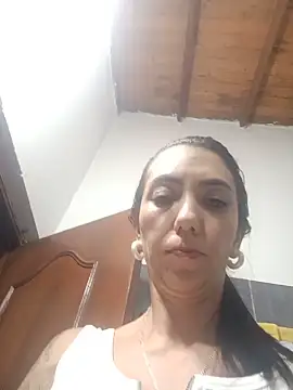 LunaZambrano online show from 06-03-26, 03:51
