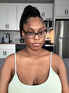 CandyLuxxxx online show from 09-18-25, 08:01