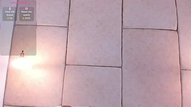 aisha vs online show from 11-19-25, 12:49