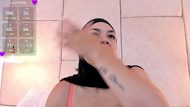 aisha vs online show from 03-20-25, 12:43