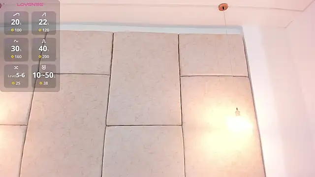 aisha vs online show from 03-13-26, 12:43