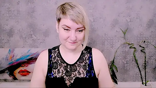 Snapshot of Djullia chatting on 03-23-26, 06:24 Djullia online show from 03-23-26, 06:24