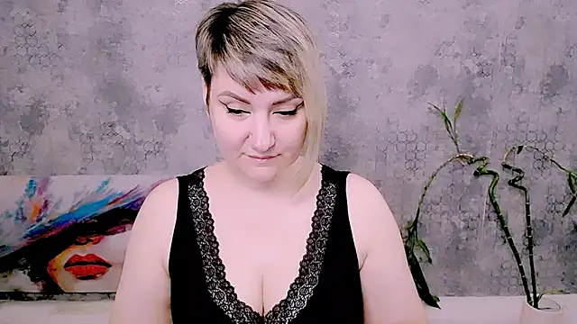 Djullia online show from 05-25-26, 06:01