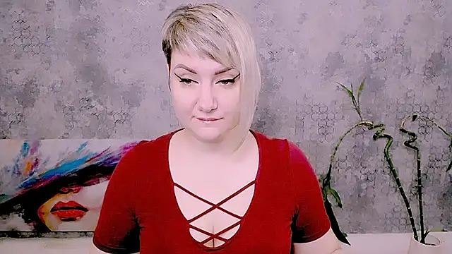 Snapshot of Djullia chatting on 06-05-26, 05:23 Djullia online show from 06-05-26, 05:23