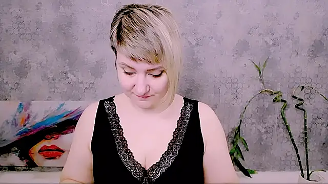 Djullia online show from 04-18-26, 05:10