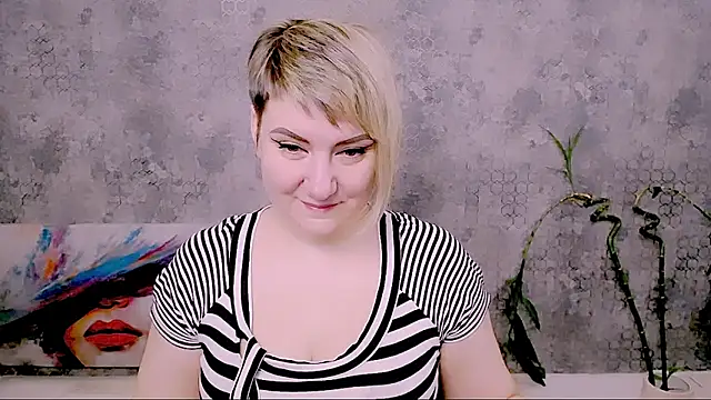 Snapshot of Djullia chatting on 03-15-26, 06:09 Djullia online show from 03-15-26, 06:09