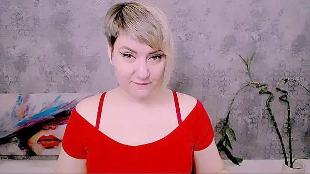 Snapshot of Djullia chatting on 04-04-26, 05:14 Djullia online show from 04-04-26, 05:14