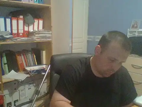 Snapshot of manubm03 chatting on 04-15-26, 05:39 manubm03 online show from 04-15-26, 05:39