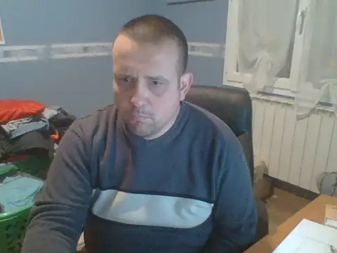 Snapshot of manubm03 chatting on 02-02-26, 10:25 manubm03 online show from 02-02-26, 10:25