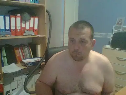 Snapshot of manubm03 chatting on 04-13-26, 04:38 manubm03 online show from 04-13-26, 04:38