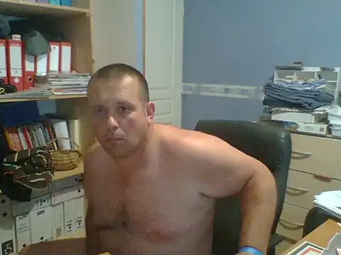 manubm03 online show from 06-14-26, 04:41