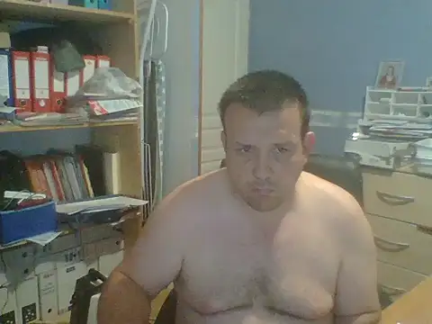 manubm03 online show from 05-10-26, 07:34