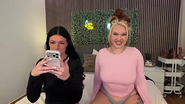 AnjaAmelia online show from 03-13-26, 08:25