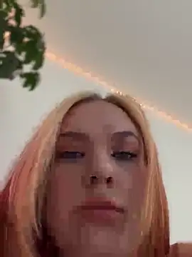 AnjaAmelia online show from 09-11-25, 09:53