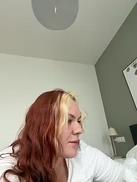 AnjaAmelia online show from 05-11-26, 01:45
