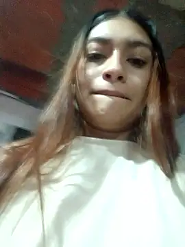 annie-19 online show from 02-22-25, 07:47