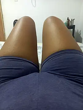 annie-19 online show from 09-24-25, 02:29