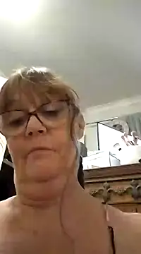 bellaau online show from 01-17-25, 06:23