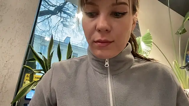 Karrolliza online show from 10-22-25, 01:10