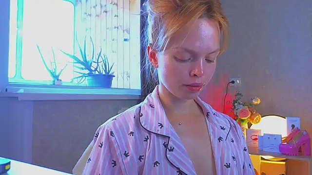 Snapshot of sinteas chatting on 07-08-26, 01:12 sinteas online show from 07-08-26, 01:12