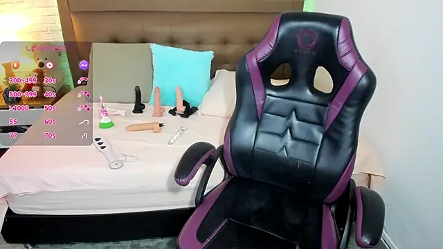 mila katts online show from 10-12-25, 04:03