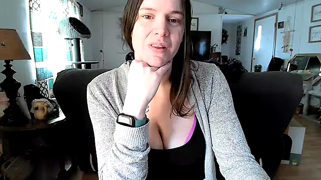 Snapshot of xodana chatting on 02-19-25, 08:41 xodana online show from 02-19-25, 08:41