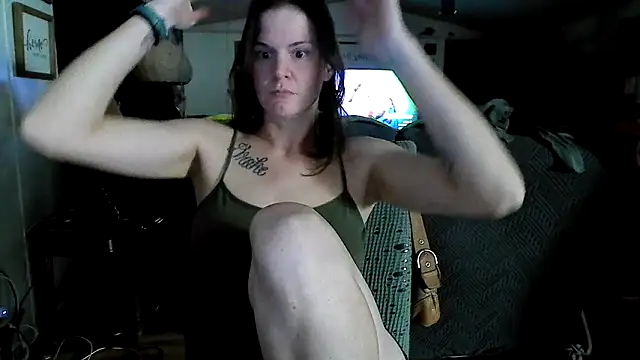 Snapshot of xodana chatting on 10-10-25, 12:11 xodana online show from 10-10-25, 12:11